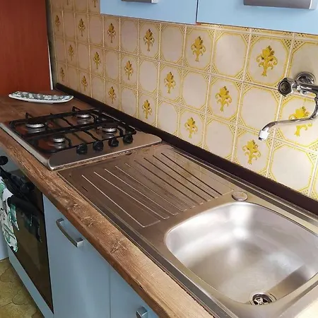 Accogliente Appartamento Indipendente Tra I Monti E Vicino Al Mare In Val Pennavaire: Felici Nel Verde! Nasino