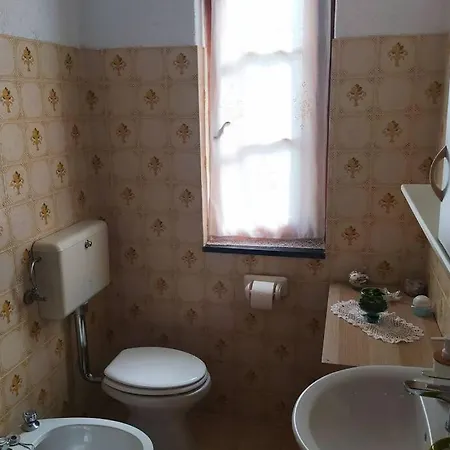 Accogliente Appartamento Indipendente Tra I Monti E Vicino Al Mare In Val Pennavaire: Felici Nel Verde! Holiday home *